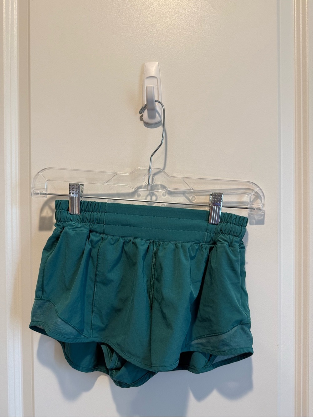 Lululemon Hotty Hot High-Rise Lined Running Shorts Teal Size 4
